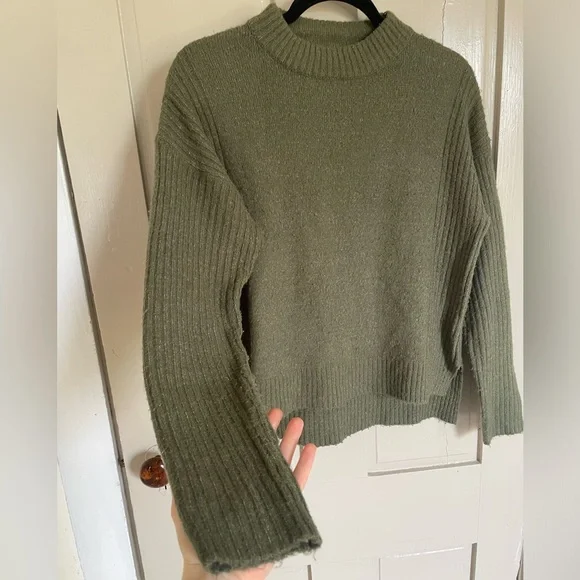 Garage Green Crew Neck Sweater with Ribbed Texture Essential Basic Work Casual - Picture 8 of 14